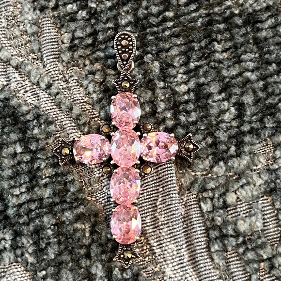 925 Silver Cross Pendant Pink Stones - Picture 8 of 8